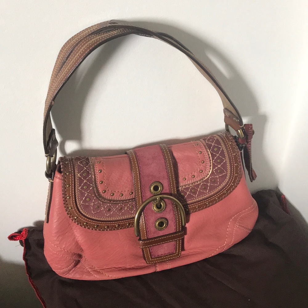 Coach G063-10479 Soho Leather Stitch Flap
